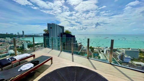Seating area, Sea view