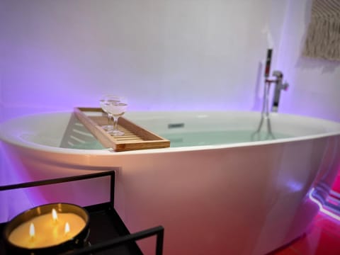 TOP Place to Stay -Self check in 24h Apartment in Timiș County