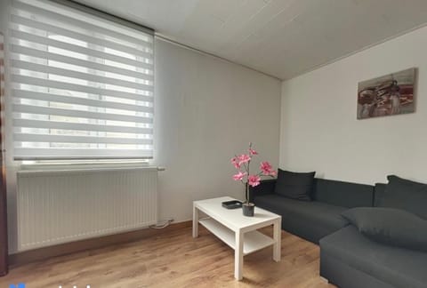 Charbex 1 b Charleroi-airport Apartment in Charleroi