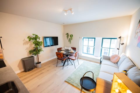 Alphabet Apartments -2e Pijnackerstraat 13 Apartment in Rotterdam