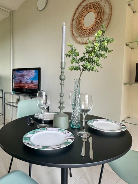 TV and multimedia, Dining area