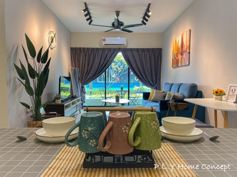 TV and multimedia, Living room, Seating area, Dining area