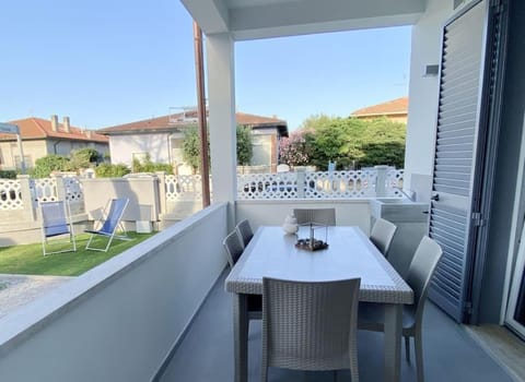 VILLA ARI - Elicriso Apartment in San Vincenzo