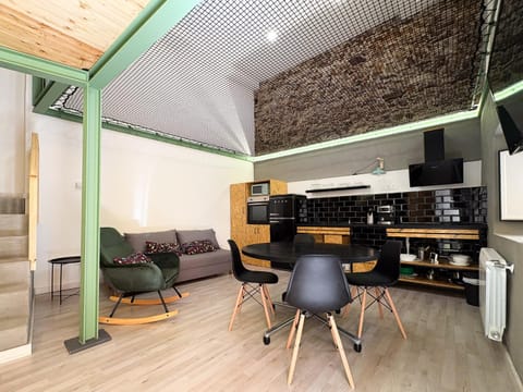 Kitchen or kitchenette, Living room, Dining area