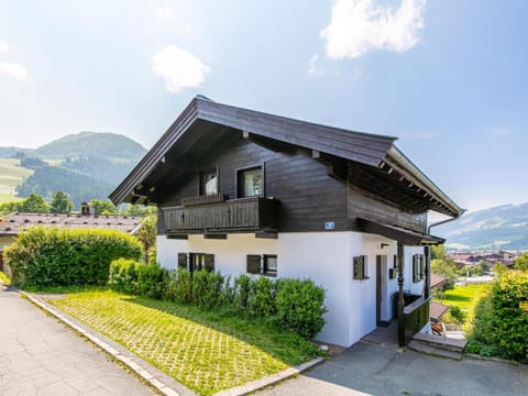 Property building, Summer
