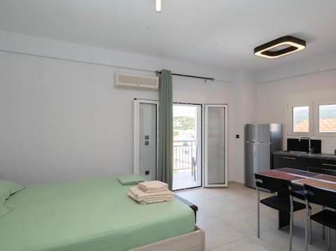 Meteoro 2 Apartment in Messenia