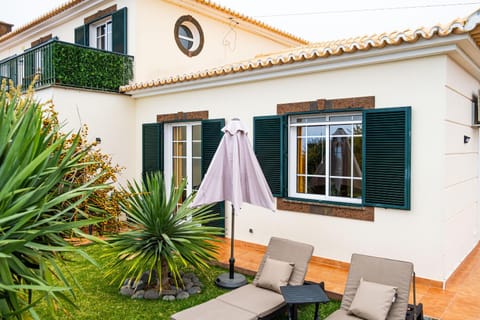 Property building, Garden, Garden view