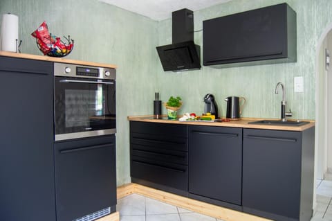 Kitchen or kitchenette, dishwasher, minibar, pet friendly, stove, kitchen