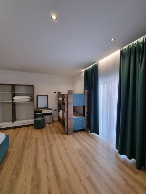 Bed, Living room, Photo of the whole room, Seating area, Bedroom