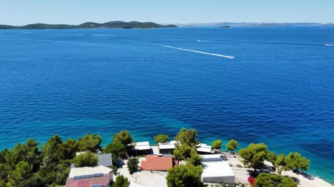 Hipo camp Mobil home Arta Campground/
RV Resort in Šibenik-Knin County, Croatia