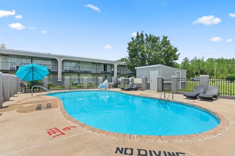 Econolodge Hotel in Alabama