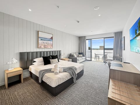 Living room, Photo of the whole room, Bedroom