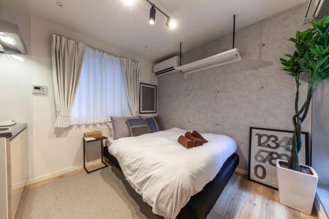 Bed, Living room, Bedroom, air conditioner
