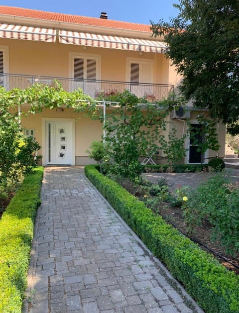 Day, Garden, Garden view