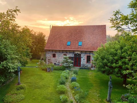 Property building, Natural landscape, Garden