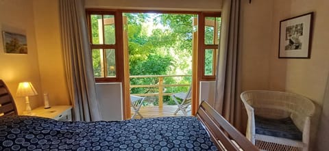Bed, Balcony/Terrace, Garden view