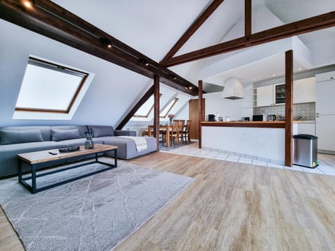 Kitchen or kitchenette, Living room, Photo of the whole room, Seating area, Dining area
