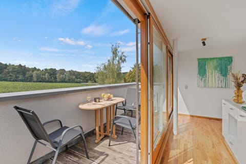 Natural landscape, View (from property/room), Balcony/Terrace