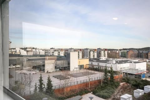 Kotimaailma - Iso ja valoisa kaksio, Espoon Keskustassa Apartment in Uusimaa