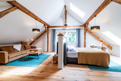 Living room, Bedroom