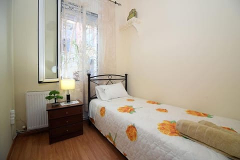 Plataneli House House in İzmir Province