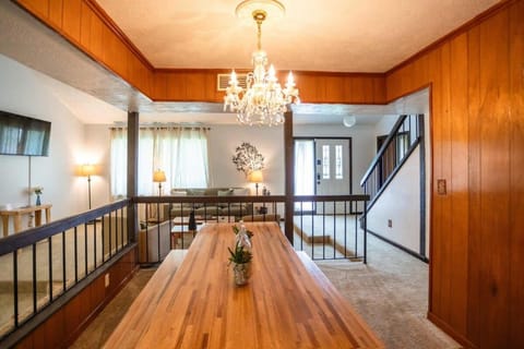 Near Hospital & Dining- Merry on Moorcroft House in Montgomery