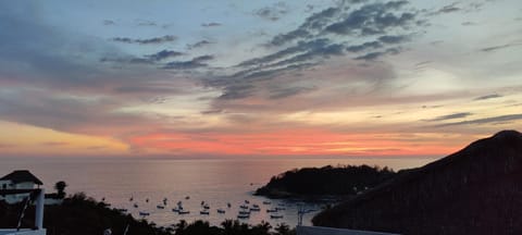 Apartment Tortugas - rooms with AC and great pool at 5 min from Carrizalillo beach and Benito Juarez Bulevard Apartment in Puerto Escondido