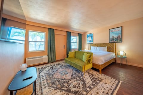 Tropical Breeze Apartment in Clearwater Beach