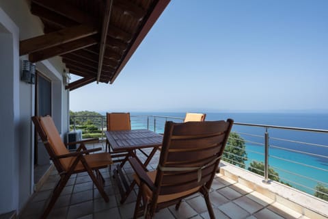 Afytos Wonder View by Luxlikehome Villa in Halkidiki