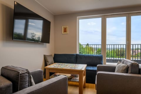 TV and multimedia, View (from property/room), Balcony/Terrace, Living room, Seating area, Evening entertainment