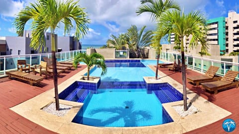 Swimming pool, sunbed