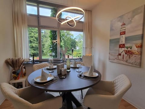 Meerblick-am Strand, im Kurpark! Apartment in Glücksburg