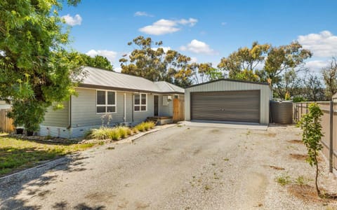 Property building, Day, Street view