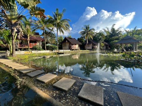 Property building, Spring, Day, Natural landscape, Garden, Garden view, Pool view