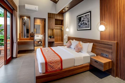 Photo of the whole room, air conditioner