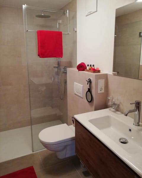 Toilet, Bathroom, Bath