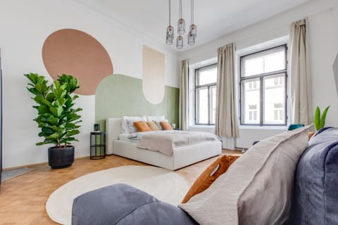 Bed, Seating area, Bedroom