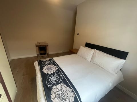 Yeats Lodge Self catering Apartment and Bar Apartment in County Clare