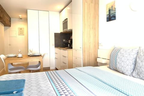 M11 Le vieux MassyRER600mOrly20 minNetflixNeuf Apartment in Massy