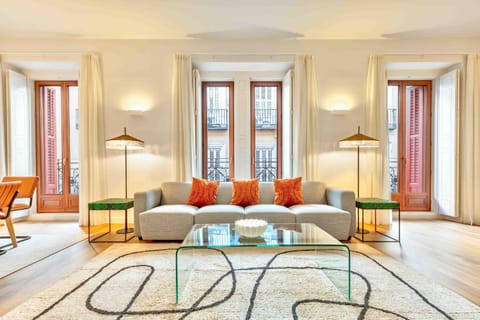 Communal lounge/ TV room, Living room