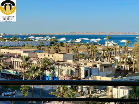 Day, Natural landscape, Balcony/Terrace, Beach, City view, Sea view