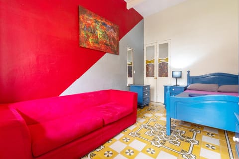 Quiet double, twin or triple room with private bathroom, not ensuite Bed and Breakfast in Sliema