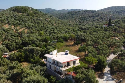 Villa Eirini Agia Varvara Lesvos House in İzmir Province