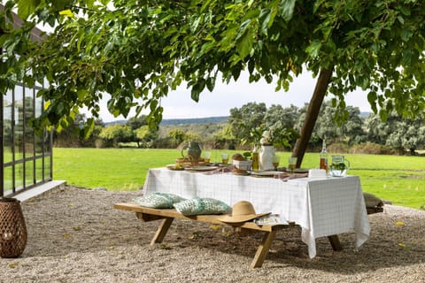 Natural landscape, View (from property/room), Dining area