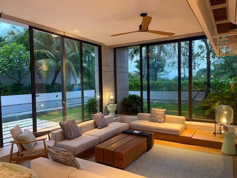 Living room, Garden view