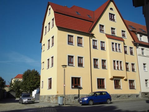 Property building, Street view