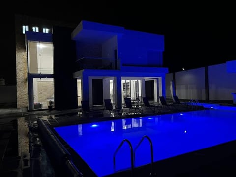 Casa Girasol House in Oaxtepec