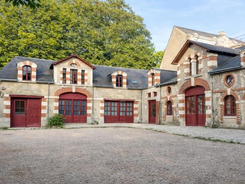 Property building, Facade/entrance, Inner courtyard view