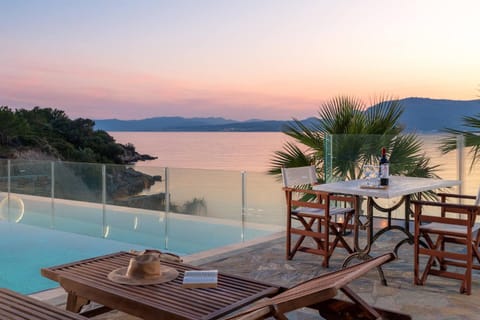 Pool view, Sea view, Swimming pool