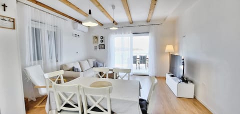 Captain's House Primošten - feel the sea Apartment in Šibenik-Knin County, Croatia